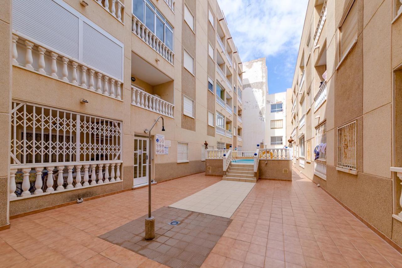 Casa Godisa Apartment Torrevieja Bagian luar foto