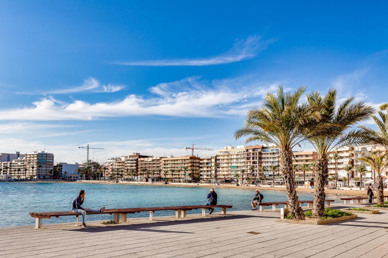 Casa Godisa Apartment Torrevieja Bagian luar foto