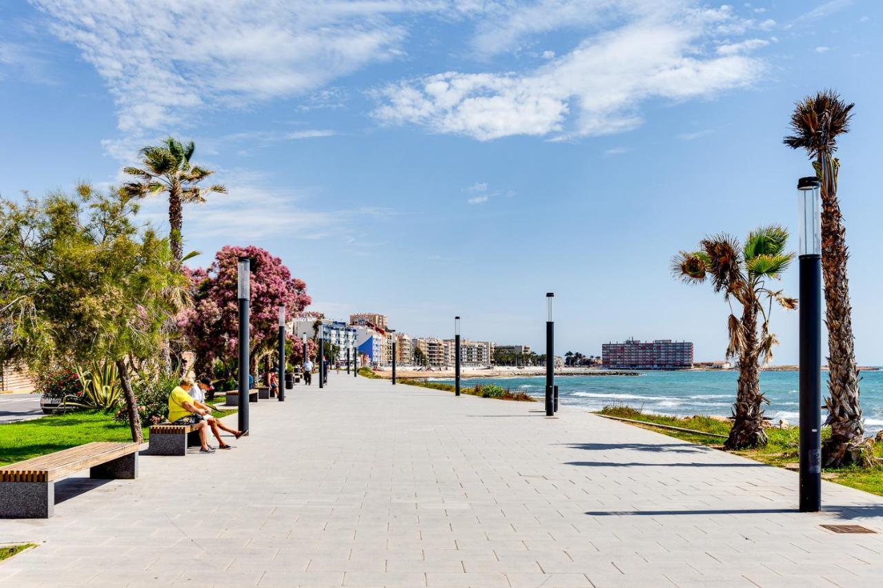 Casa Godisa Apartment Torrevieja Bagian luar foto