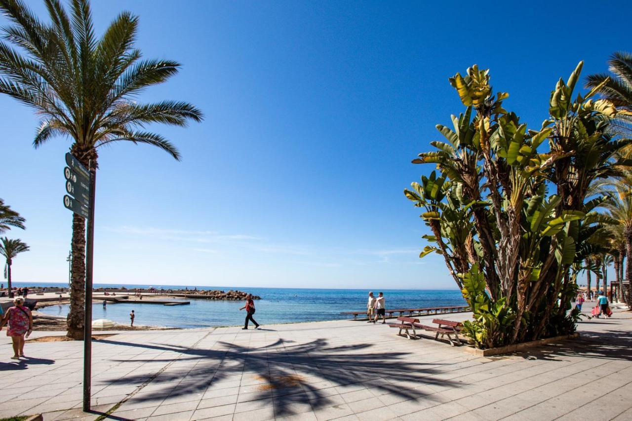 Casa Godisa Apartment Torrevieja Bagian luar foto